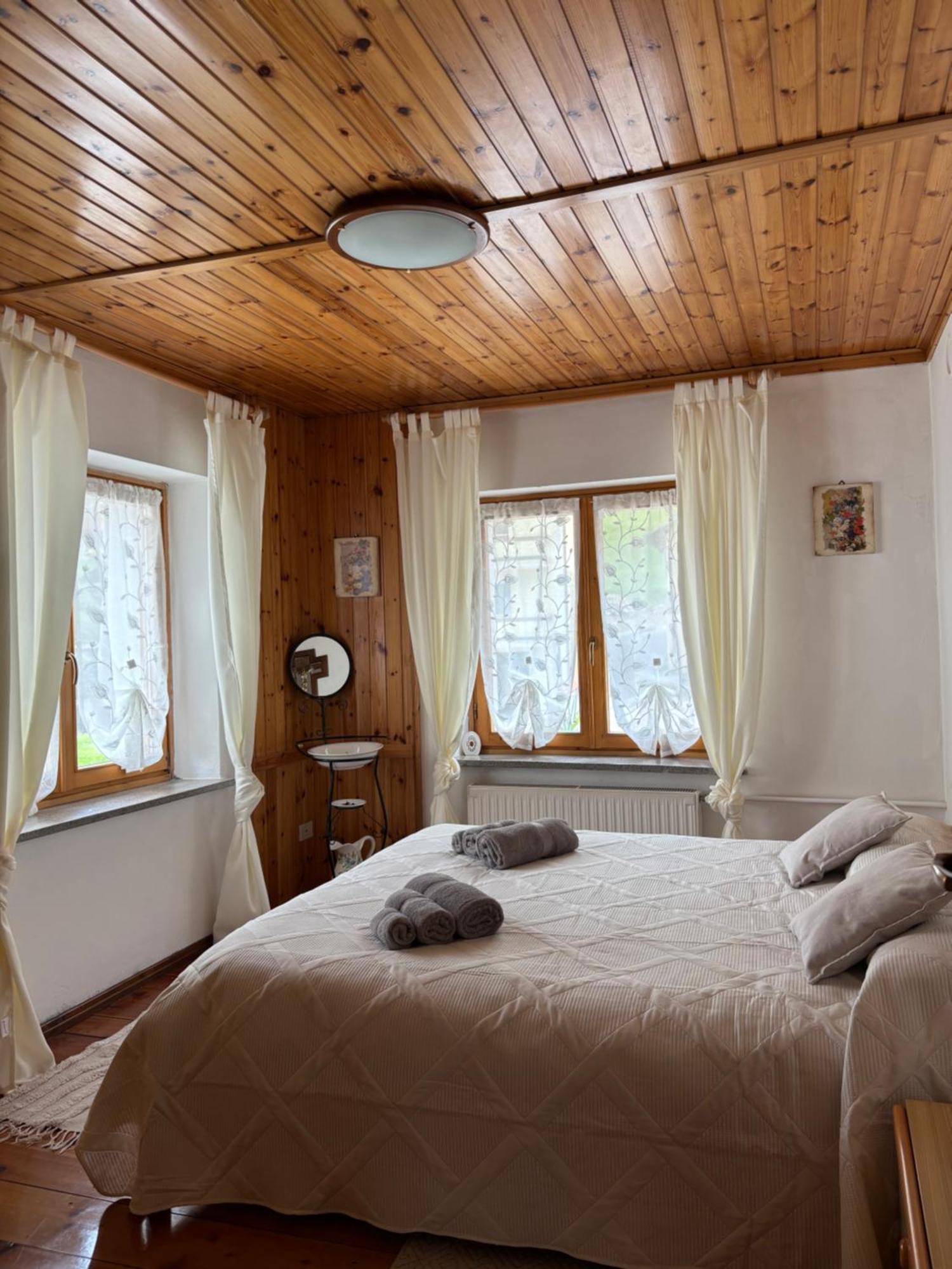 דירות סנטו סטפנו די קדורה Casa Monica מראה חיצוני תמונה